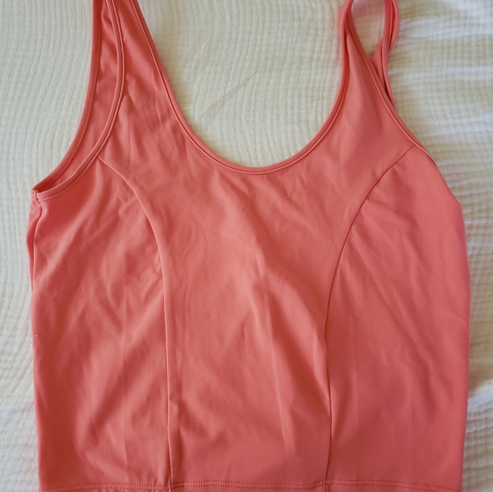 Buffbunny Coral Top M